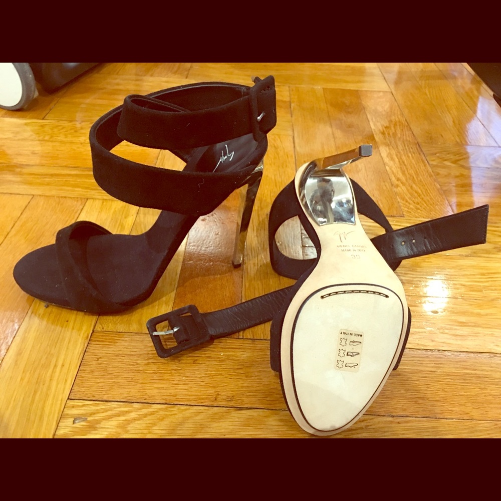 Giuseppe Zanotti suede pumps